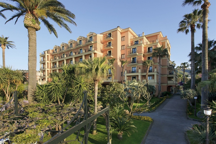 Imagen de los exteriores del Hotel Grand Royal, Sorrento. Foto 12