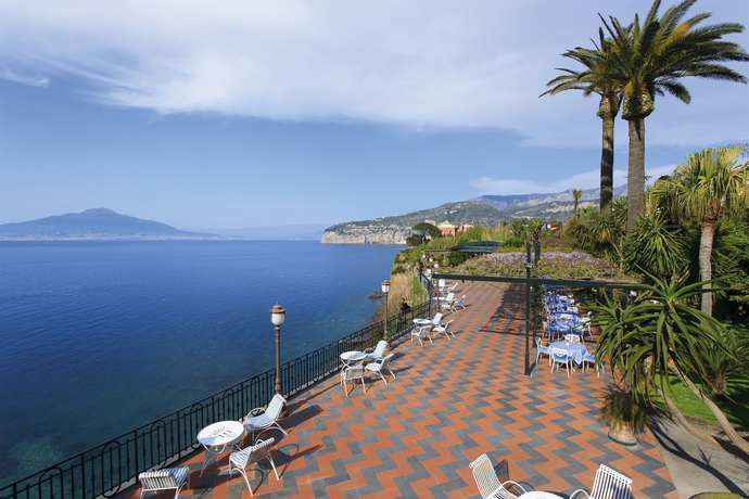 Imagen de los exteriores del Hotel Grand Royal, Sorrento. Foto 13