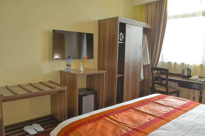 Imagen de la habitación del Hotel Grand Royal Swiss. Foto 10