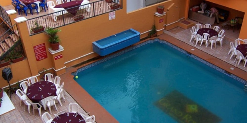 Imagen de la piscina del Hotel Grand Royal, Tampico. Foto 14