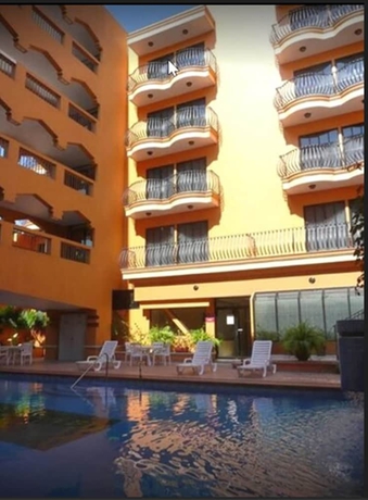 Imagen de la piscina del Hotel Grand Royal, Tampico. Foto 15