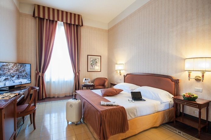 Imagen de la habitación del Hotel Grand Royal, Viareggio. Foto 7