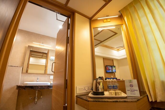 Imagen de la habitación del Hotel Grand Sabarees. Foto 20