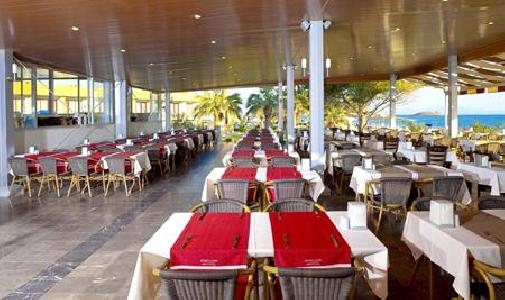 Imagen del bar/restaurante del Hotel Grand Sahins Gumuldur Resort. Foto 5