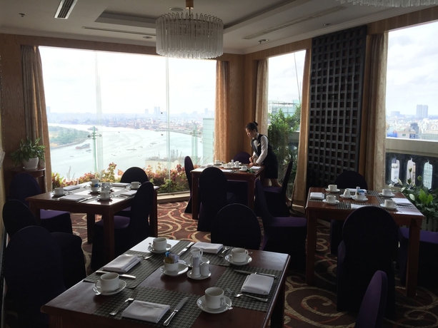 Imagen de los interiores del Hotel Grand Saigon. Foto 14
