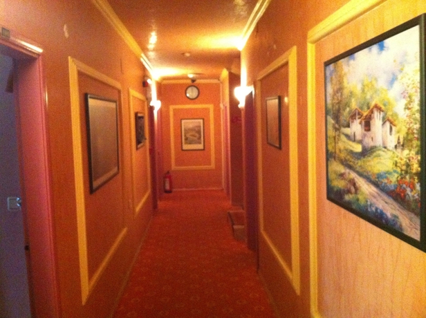 Imagen de los interiores del Hotel Grand Sancak Hotel. Foto 9