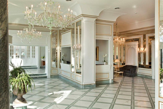 Imagen de los interiores del Hotel Grand Santa Lucia. Foto 10