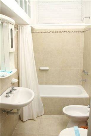 Imagen de la habitación del Hotel Grand Santa Teresita. Foto 9