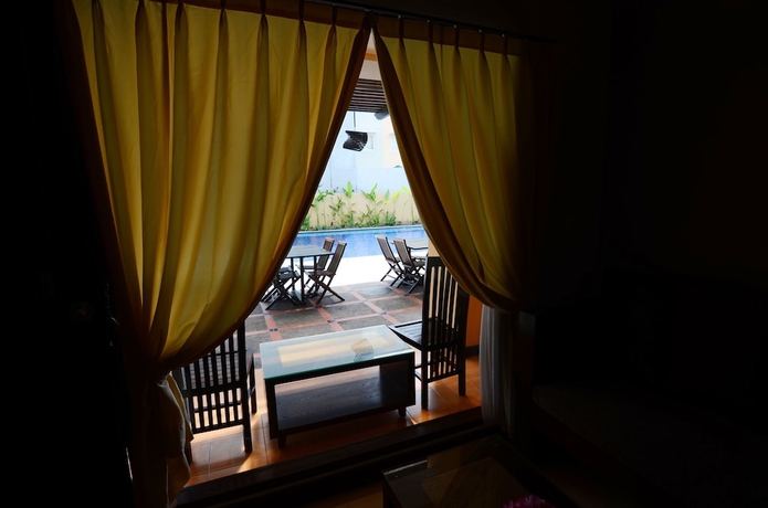 Imagen de la habitación del Hotel Grand Santhi. Foto 4