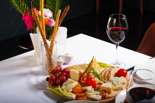 Imagen general del Hotel Grand Sapphire City. Foto 6