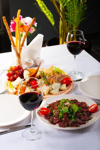 Imagen general del Hotel Grand Sapphire City. Foto 14