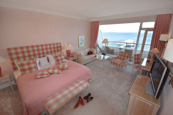 Imagen de la piscina del Hotel Grand Seeschl&ouml;sschen Spa and Golf Resort. Foto 16