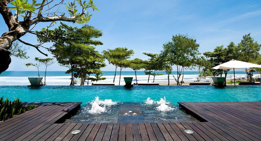 Imagen de la piscina del Hotel Grand Seminyak - Lifestyle Boutique Bali Resort. Foto 18