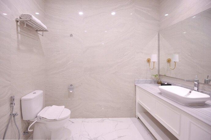 Imagen general del Hotel Grand Senyum. Foto 7
