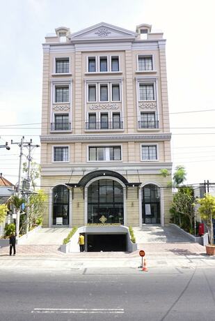 Imagen general del Hotel Grand Senyum. Foto 1