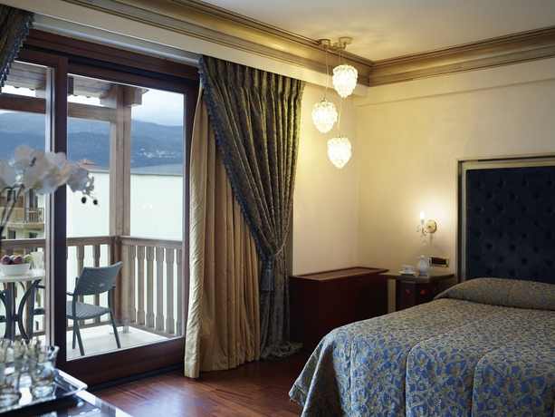 Imagen de la habitación del Hotel Grand Serai Congress and Spa. Foto 14