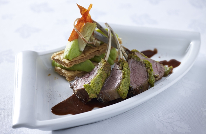 Imagen del bar/restaurante del Hotel Grand Serai Congress and Spa. Foto 6