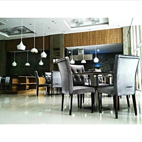 Imagen del bar/restaurante del Hotel Grand Serela Yogyakarta by KAGUM. Foto 8