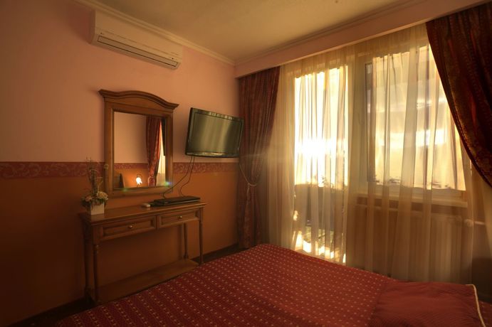 Imagen de los interiores del Hotel Grand Sergijo Residence. Foto 15