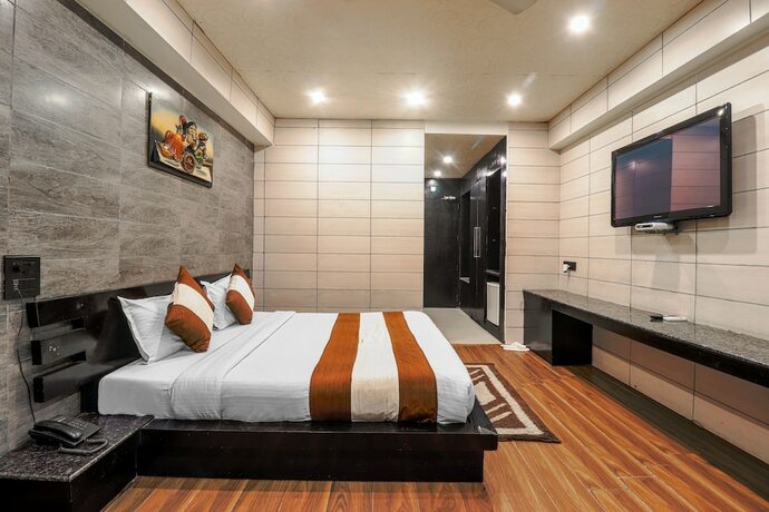 Imagen de la habitación del Hotel Grand Shiva. Foto 15