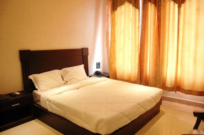 Imagen de la habitación del Hotel Grand Shiva. Foto 17