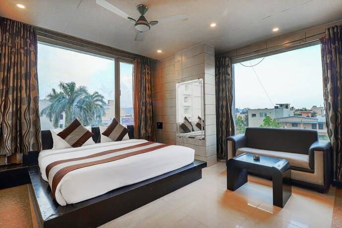 Imagen de la habitación del Hotel Grand Shiva. Foto 26