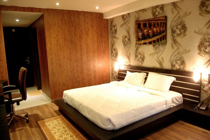 Imagen de la habitación del Hotel Grand Shiva. Foto 30