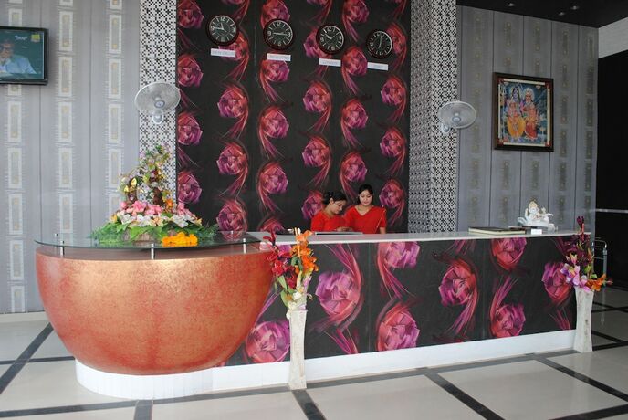 Imagen de los interiores del Hotel Grand Shiva. Foto 38