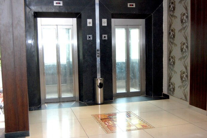 Imagen de los interiores del Hotel Grand Shiva. Foto 39