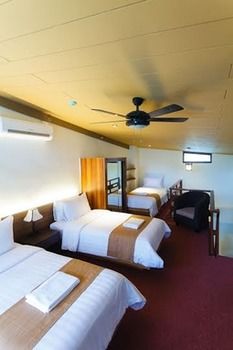 Imagen de la habitación del Hotel Grand Sierra Pines Baguio. Foto 9