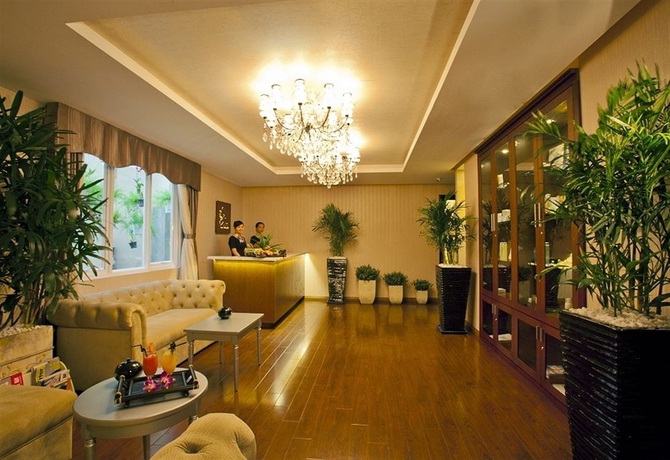 Imagen de la piscina del Hotel Grand Silverland. Foto 13