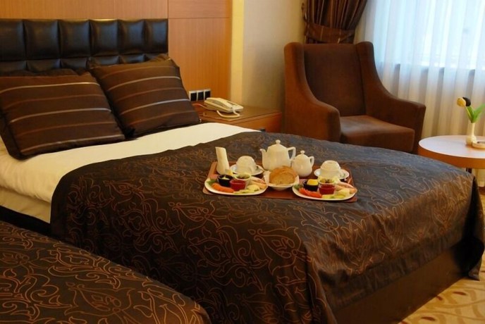 Imagen de la habitación del Hotel Grand Simay. Foto 5