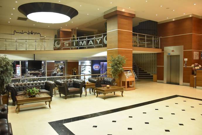 Imagen de los interiores del Hotel Grand Simay. Foto 17