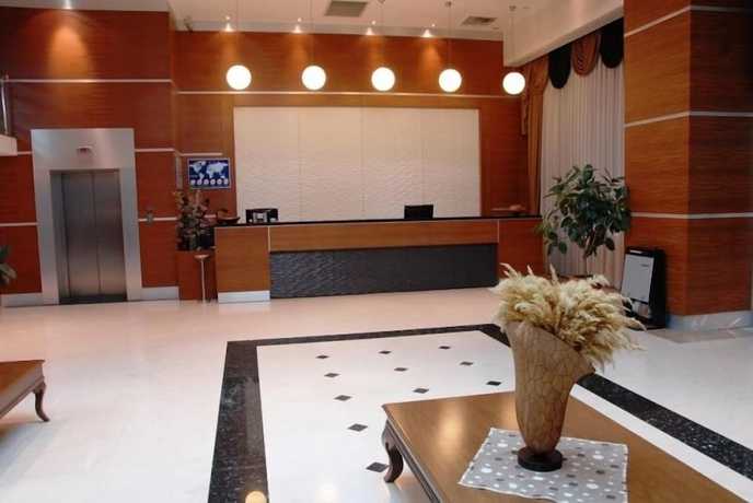 Imagen de los interiores del Hotel Grand Simay. Foto 19