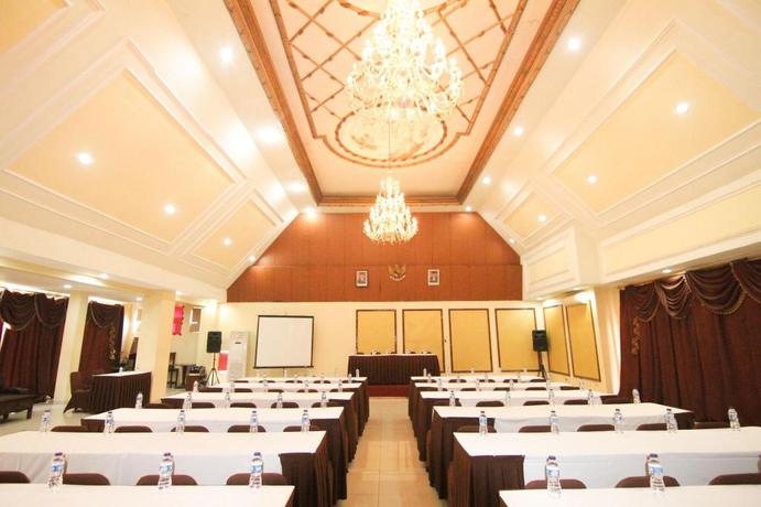 Imagen general del Hotel Grand Situ Buleud. Foto 4