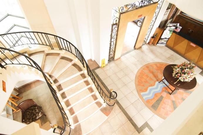 Imagen de los interiores del Hotel Grand Situ Buleud. Foto 19