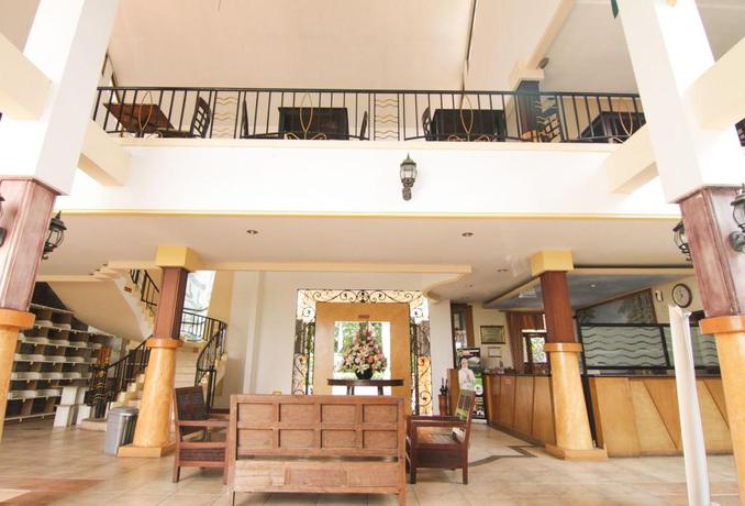 Imagen del bar/restaurante del Hotel Grand Situ Buleud. Foto 6