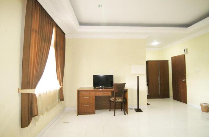 Imagen de la habitación del Hotel Grand Situ Buleud. Foto 11