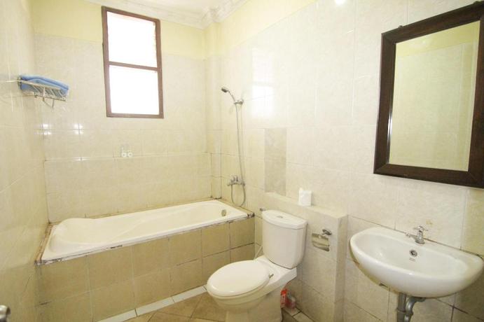 Imagen de la habitación del Hotel Grand Situ Buleud. Foto 17