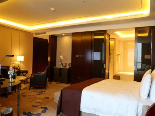 Imagen de la habitación del Hotel Grand Skylight International. Foto 7