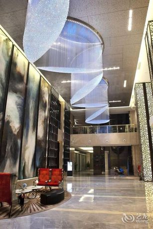 Imagen de los interiores del Hotel Grand Skylight International Ganzhou. Foto 25