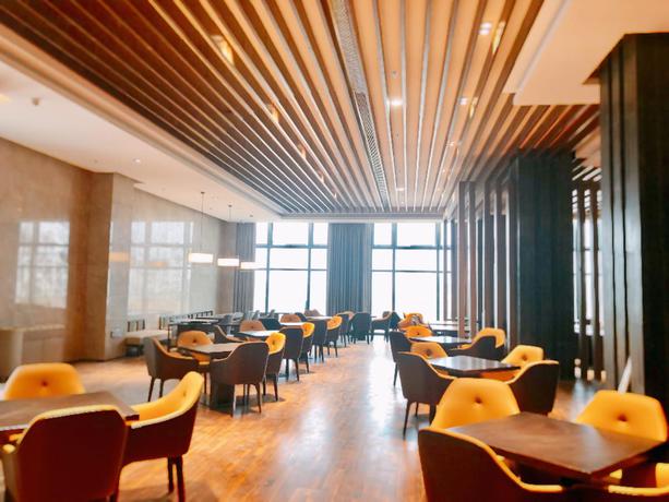Imagen del bar/restaurante del Hotel Grand Skylight International Pingshan. Foto 2