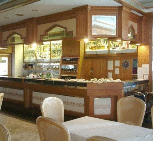Imagen del bar/restaurante del Hotel Grand Sole Beach. Foto 3