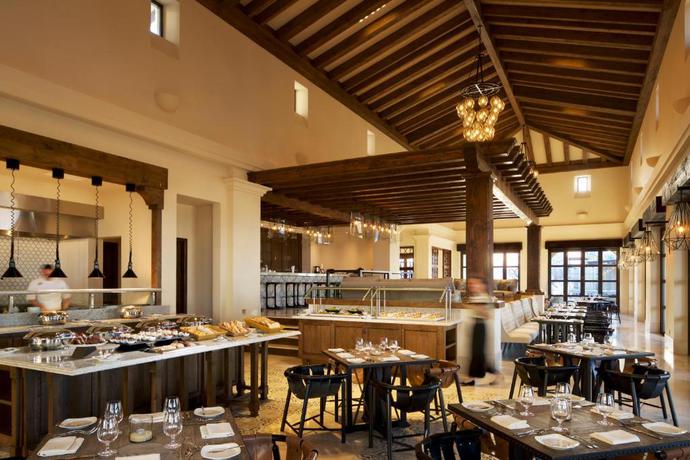 Imagen del bar/restaurante del Hotel Grand Solmar Pacific Dunes Resort, Golf and Spa. Foto 2