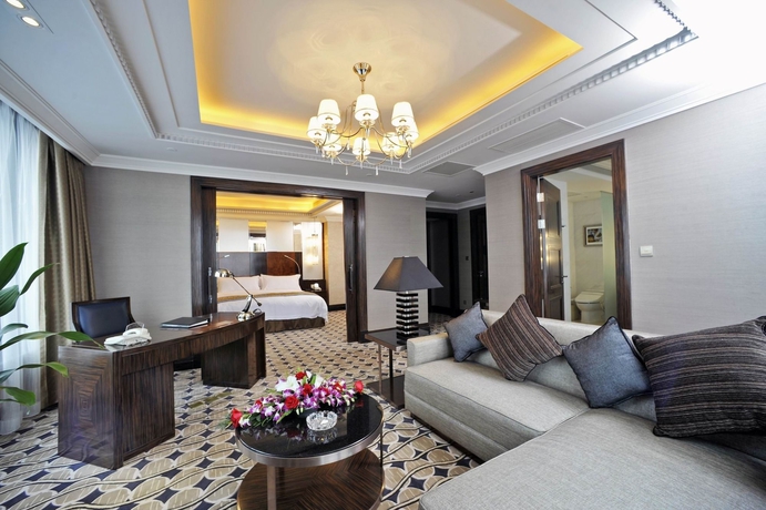 Imagen de los interiores del Hotel Grand Soluxe Zhongyou Shanghai. Foto 12