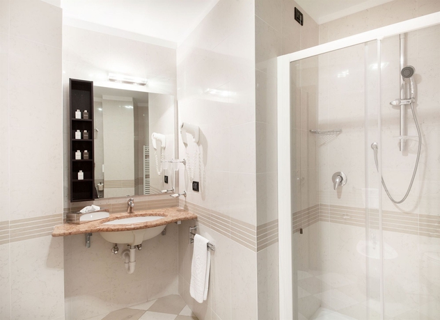 Imagen de la habitación del Hotel Grand Spiaggia. Foto 9