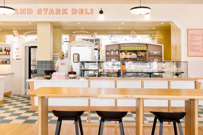 Imagen del bar/restaurante del Hotel Grand Stark. Foto 6