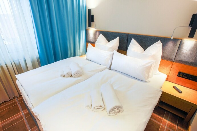Imagen de la habitación del Hotel Grand Suhl. Foto 25