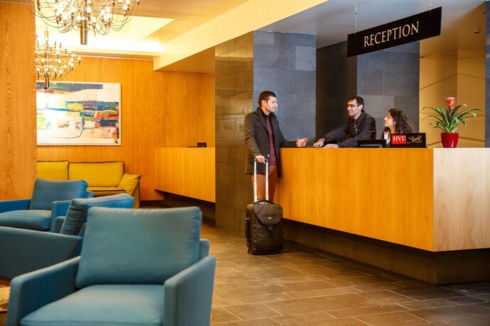 Imagen de los interiores del Hotel Grand Suhl. Foto 30