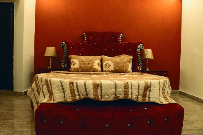 Imagen de la habitación del Hotel Grand Suites. Foto 11